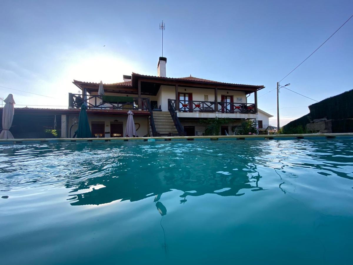 Casa Da Aldeia Da Avo Bed & Breakfast Valpacos Exterior photo
